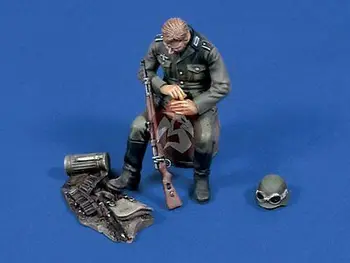 1/35 Resin Figuur model kits modellering Rust soldaat Los en ongeverfd