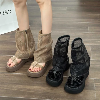 2023 Vrouwen Sandals Black Peep Toe Flatscreen-Platform Fashion Gladiator Zomer Mesh Laarzen Dames Designer Rits Trend Schoenen Sandalias